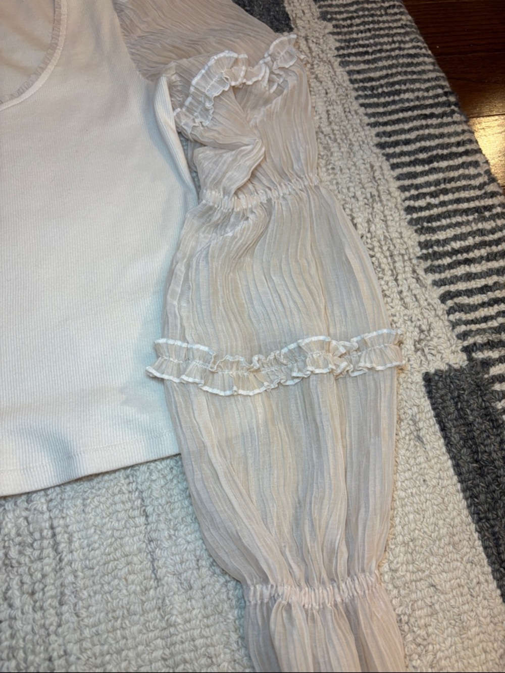 Anthropologie Cream Knit Crop Top with Sheer Ruffle Puff Sleeves NWOT - Picture 6 of 13